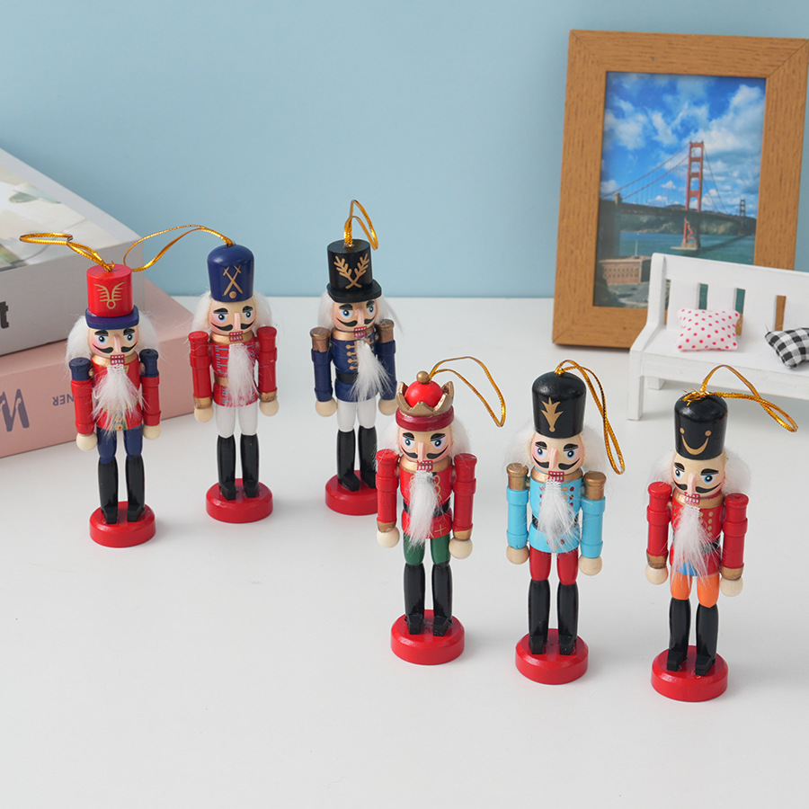 6 szt. drewnianych zawieszek w – Nutcracker Figurine recenzja i cena